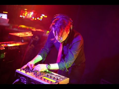 Bob Humid LIVE on a Yamaha RS7000 at ELECTRONIC ATTACK VIII
