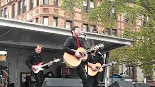 Richard Barone: Fox On The Run