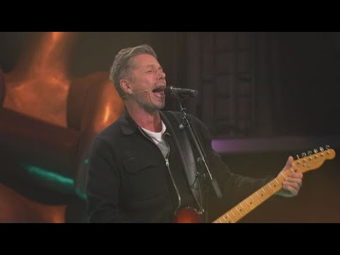 Moshpit beim Auftritt von Coach Michi und Smudo: Sie bringen es auf den Punk(t)