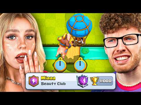 😱🤯I'M COACHING MIA in CLASH ROYALE... (and despairing)