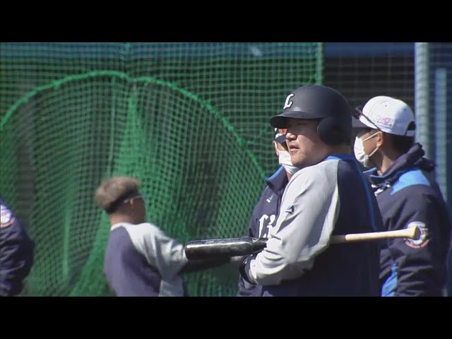 【春季キャンプ】ライオンズ・中村剛也 初の屋外バッティング練習でポール直撃の快打!!  2022年2月6日 埼玉西武ライオンズ