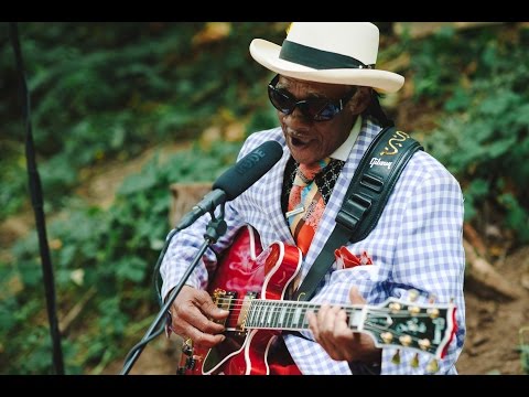 Logging Road (S02E05) Little Freddie King - Walking With Freddie @Pickathon 2015