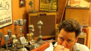 Video thumbnail for ElectroVoice 630 Hi-Z Dynamic Harp Vocal Mic with CABLE by GoldenBug