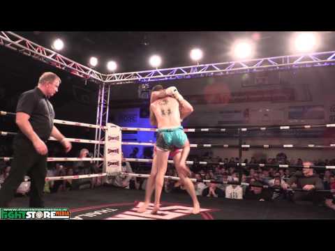 Wayne Cambridge vs Jamie Moore - Teaser