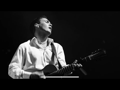 Mert Demir - Dağıldım Sonunda (Live At KÇP)