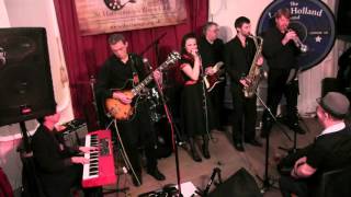 The Laura Holland band@St Harmonicas Blues Club