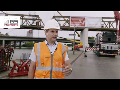 Montage der Behelfsbrücke über den Main Donau Kanal