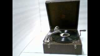 what has become of hinky dinky parlay vous, carl fenton orch. op pathe koffer grammofoon