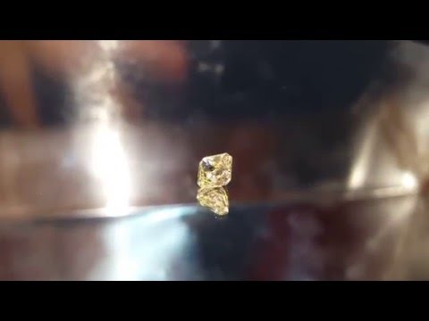 RADIANT 0.75 CARAT VS2 FANCY YELLOW NATURAL LOOSE DIAMOND FOR ENGAGEMENT RING