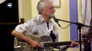Dubbs Talkin' Barnyard Blues - Doug MacLeod