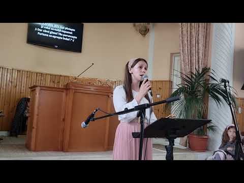 Ionela Loghin...Tu Dormi liniştit între valuri