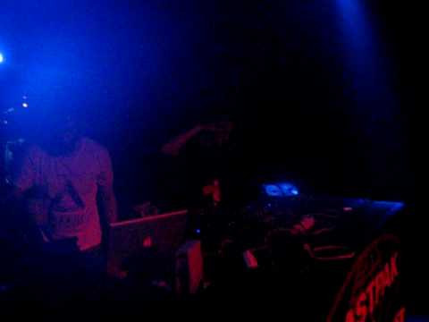 WHO'S YA MAMA PARTY WITH LAIDBACK LUKE & DJ FALCON SHOWCASE PARIS 09.10