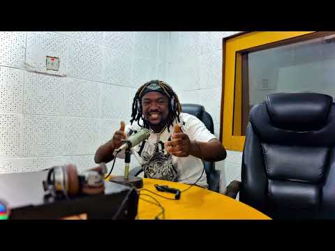 Mic Mash - Made On Monday freestyle #tothemoonandback