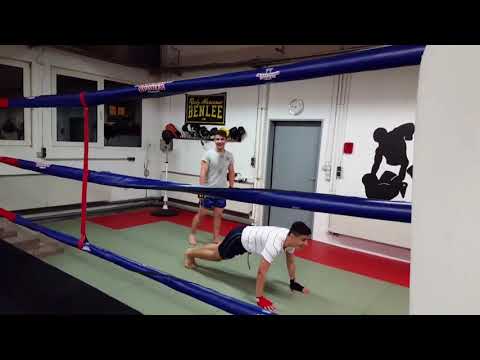 Hartes TRAINING im Kampfsportcenter Grevenbroich