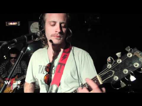 Diamond Rugs - "Big God" (Live at WFUV)