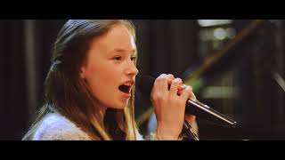 Nicole Skrętkowska - Summertime