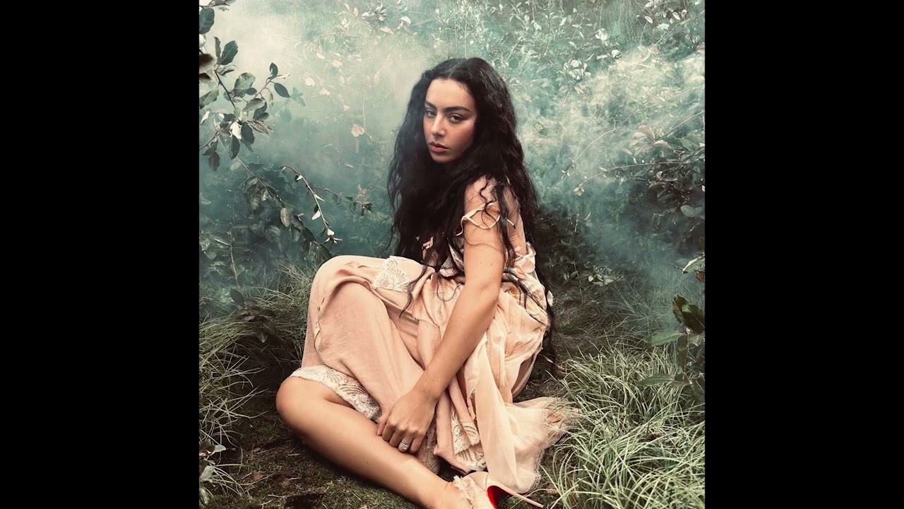 Charli XCX - House
