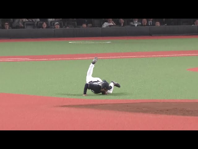 【6回裏】ピンチを救うファインプレー!! バファローズ・太田椋 鋭い打球をダイビングキャッチ!! 2025年4月25日 埼玉西武ライオンズ 対 オリックス・バファローズ