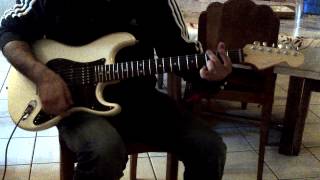 Video thumbnail for FENDER American Deluxe Stratocaster HSH Test by Ludo Jean