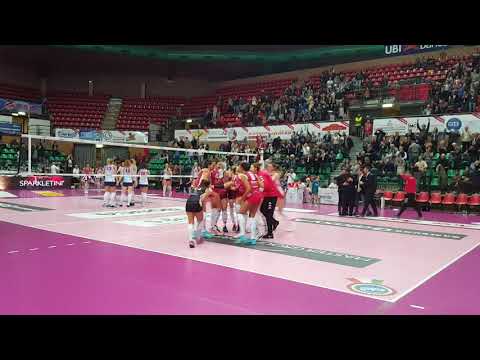 Cuneo-Scandicci 3-2: il match point