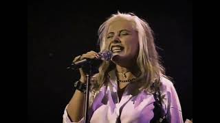 Blondie - Under The Gun (Music Video)
