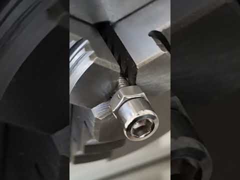 ⚙️ Gravure laser fibre 30W : marquage métal ultra précis !