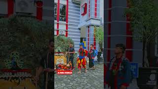 Download lagu Kluarga Besar JB Eyang Perunggu 🤗🤗☺🙏.. #eyangperunggu #viral #reog #seni #budayajawa #shorts #short mp3 Download lagu Kluarga Besar JB Eyang Perunggu 🤗🤗☺🙏.. #eyangperunggu #viral #reog #seni #budayajawa #shorts #short mp3