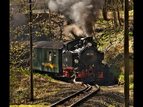 Dampflok 99 713 pullert oberhalb der Grundmühle im Lößnitzgrund
