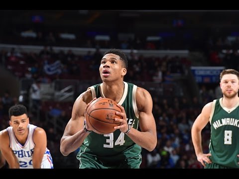 Highlights: Giannis 24 points vs. Sixers (3/6/17)