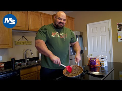 What Brian Shaw Eats for Lunch | 4x World's Strongest Man's BIG Lunch