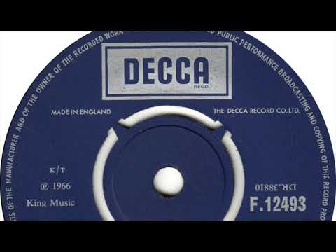 Pinkerton's Colours – Magic Rocking Horse