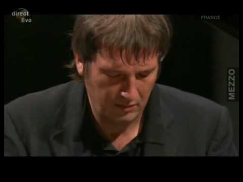 Berezovsky plays Rachmaninov - Sonata No. 1 4/5