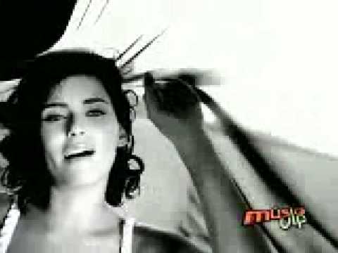 Videoclip de En Las Manos De Dios — Nelly Furtado