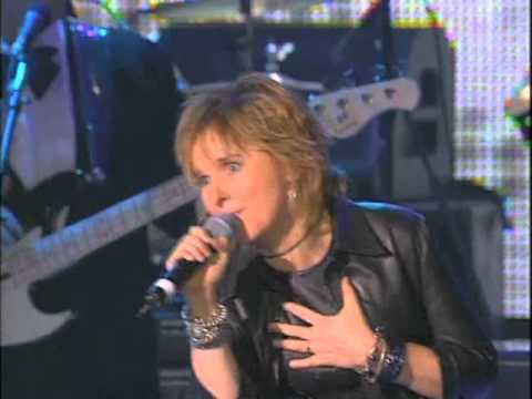 Melissa Etheridge Performs Dusty Springfield's 