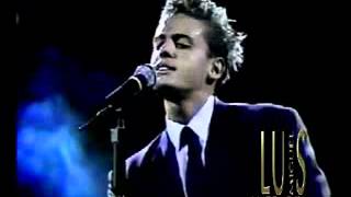 INCREIBLE!Luis Miguel A CAPELLA  presenta sus temas clásicos.