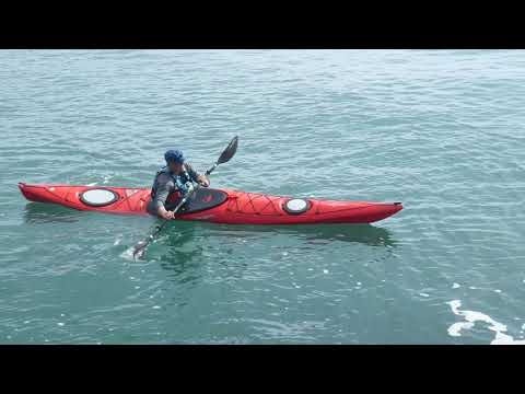 Edging a turn in your sea kayak with Olly Sanders