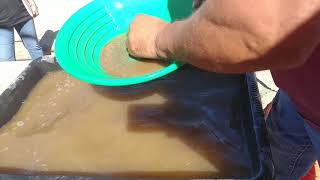 Back to the desert for another group gold dig