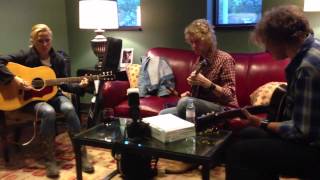 Sheryl Crow - &quot;Homecoming Queen&quot; (rehearsal @ Franklin Theatre - 20 Apr 2013)