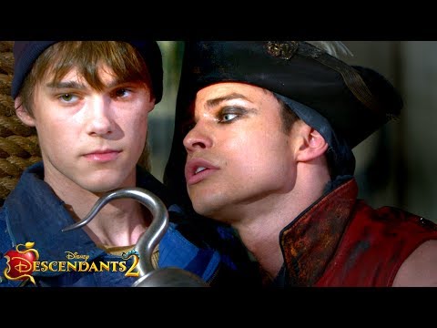 Descendants 2 (Behind the Scenes 'Meet the Forgotten Villain Kids')