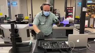 Trabajadores de Mercadona también se animan a ritmo de reguetón