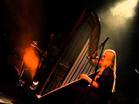 First Song / Fausta @Victoire 2