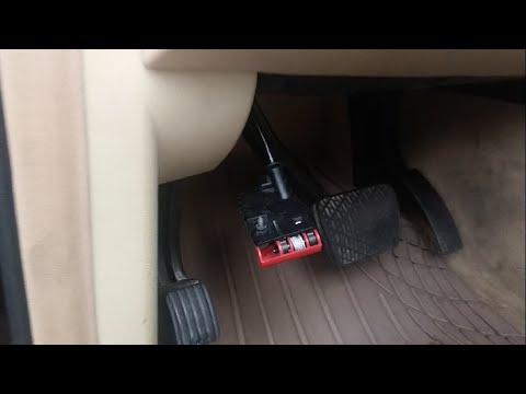 2007 - 2013 Mercedes Benz GL 450 Hood release handle replacement / Driver side leg panel replacement