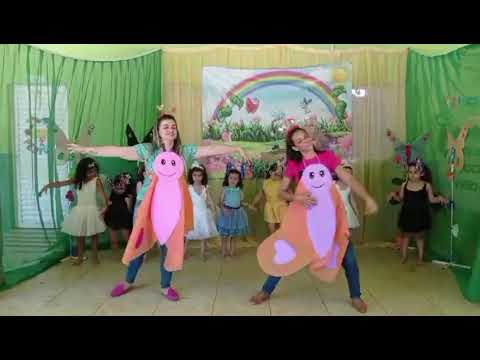 Fazendo arte no dia a dia da escola: "A Lagarta comilona"