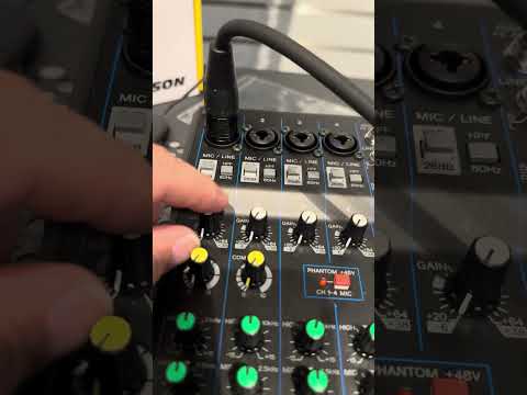 Yamaha MG10XU Video 2 - How to set up a microphone