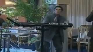 Pendulum - Immunize [Rare Live Video - Rob Swire]