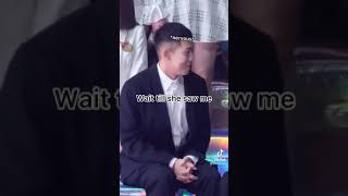 Download lagu Loco falling over hwasa mp3