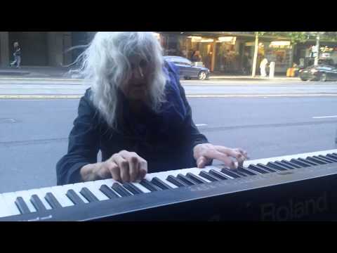 Street Pianist Natalie Trayling - Instant Improvisation