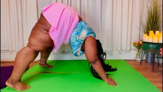 10 minute Easy Morning Yoga | plus size edition 