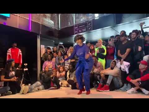 Mariana waacking at Only4electro