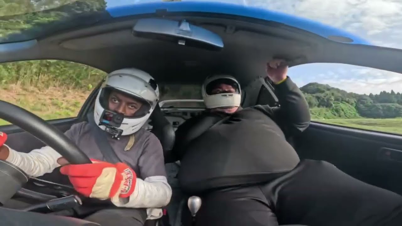 How to Destroy an Integra Seat in Less Than 5 Minutes !